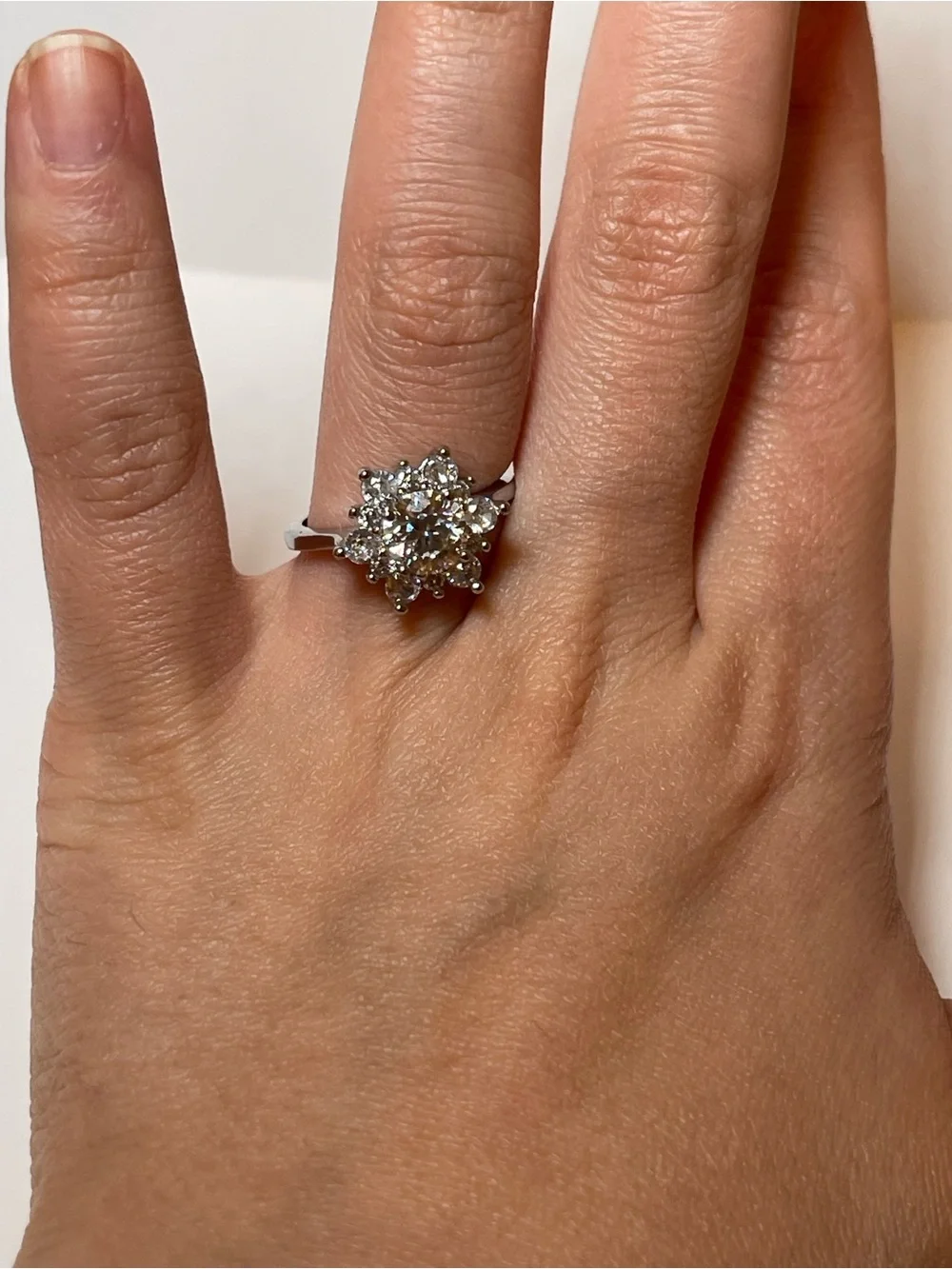 Moissanite 1.5 carats size 7 gorgeous ring originally $799